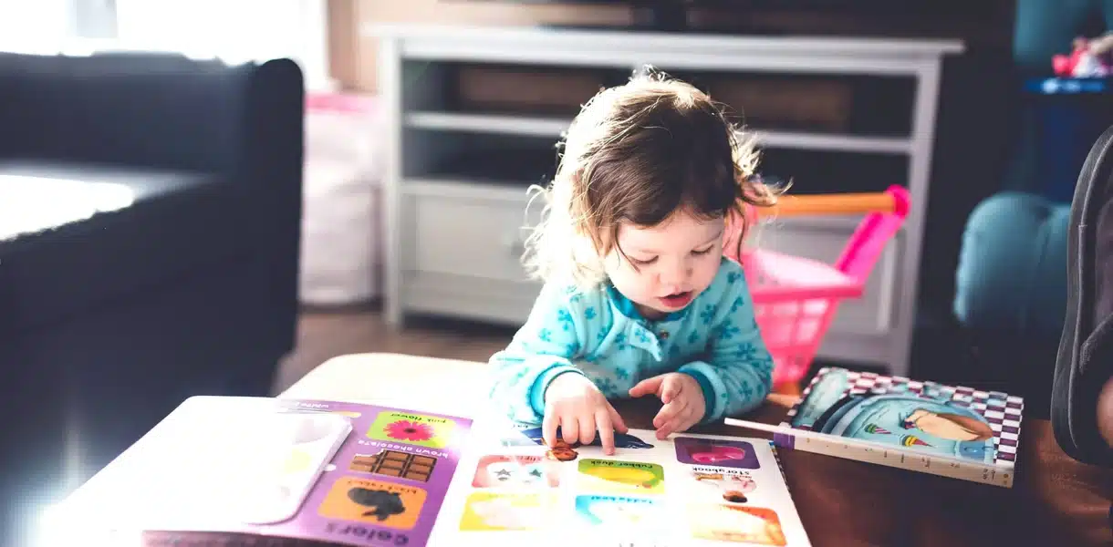 Les bienfaits de lire des livres à son enfant dès la naissance