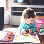 Les bienfaits de lire des livres à son enfant dès la naissance