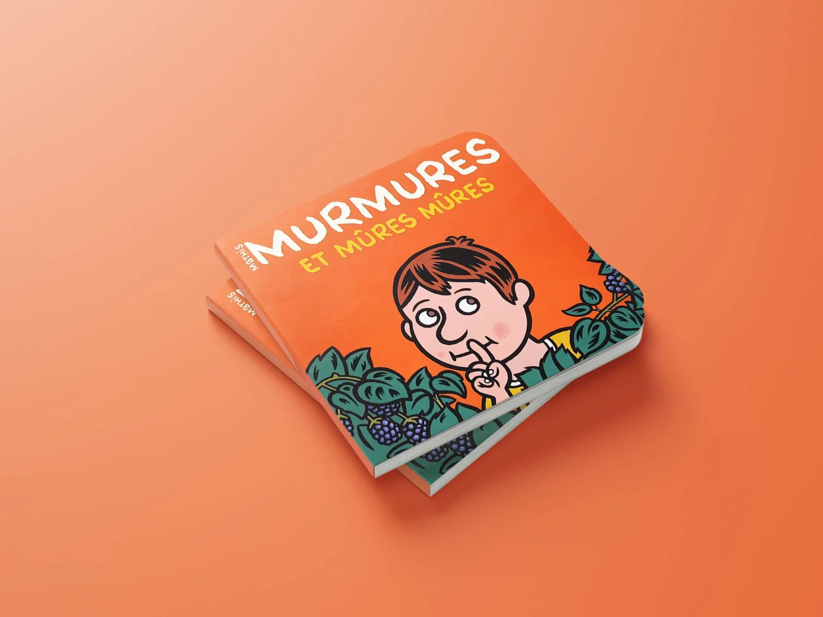 Couverture de l’album jeunesse Murmures et Mûres Mûres de Mathis publié aux Éditions du Seuil, livre humoristique dès 3 ans